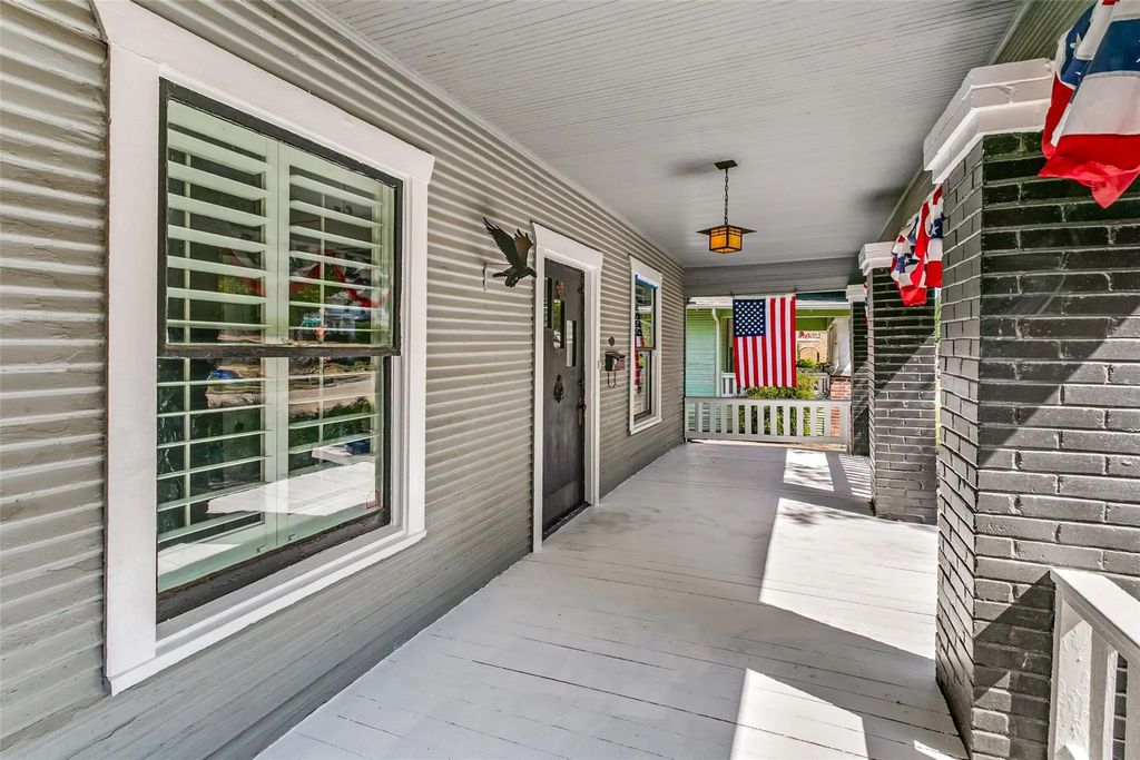 2004 Fairmount Avenue, Fort Worth