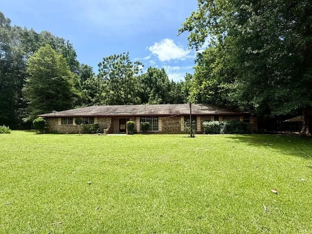 257 Bacle Road, Coushatta