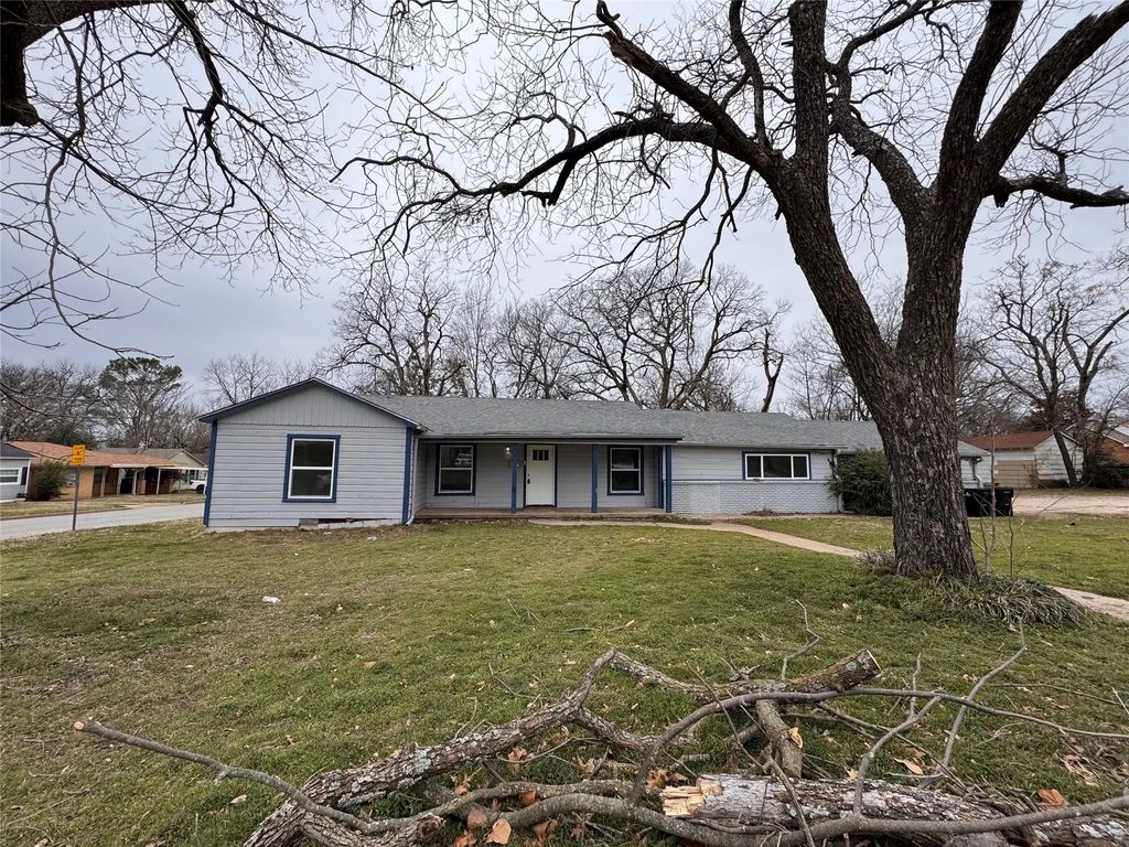 1621 S Mirick Avenue, Denison
