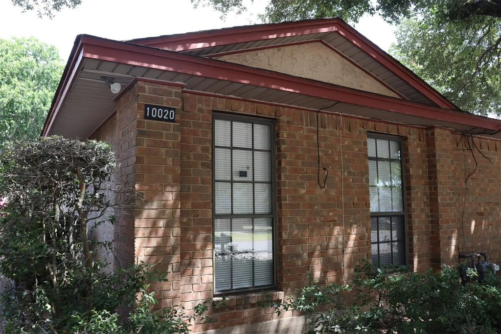 10020 Redondo Drive, Dallas