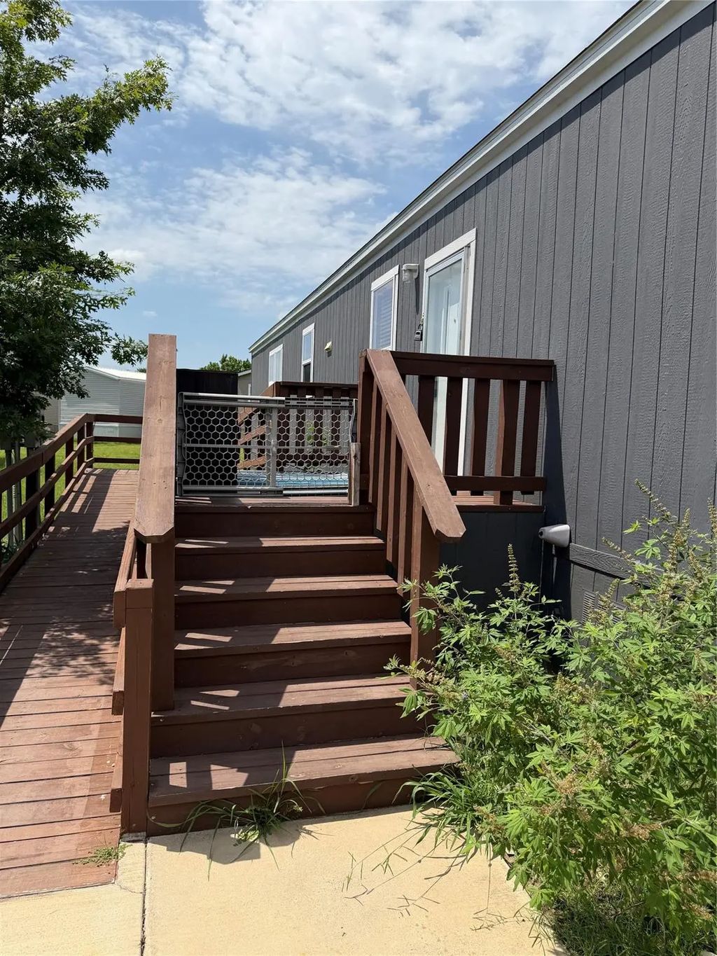 115 Collins, Knollwood