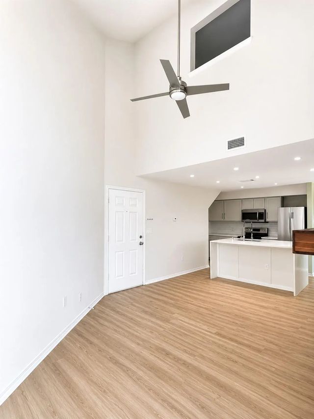 9837 Walnut Street 207, Dallas