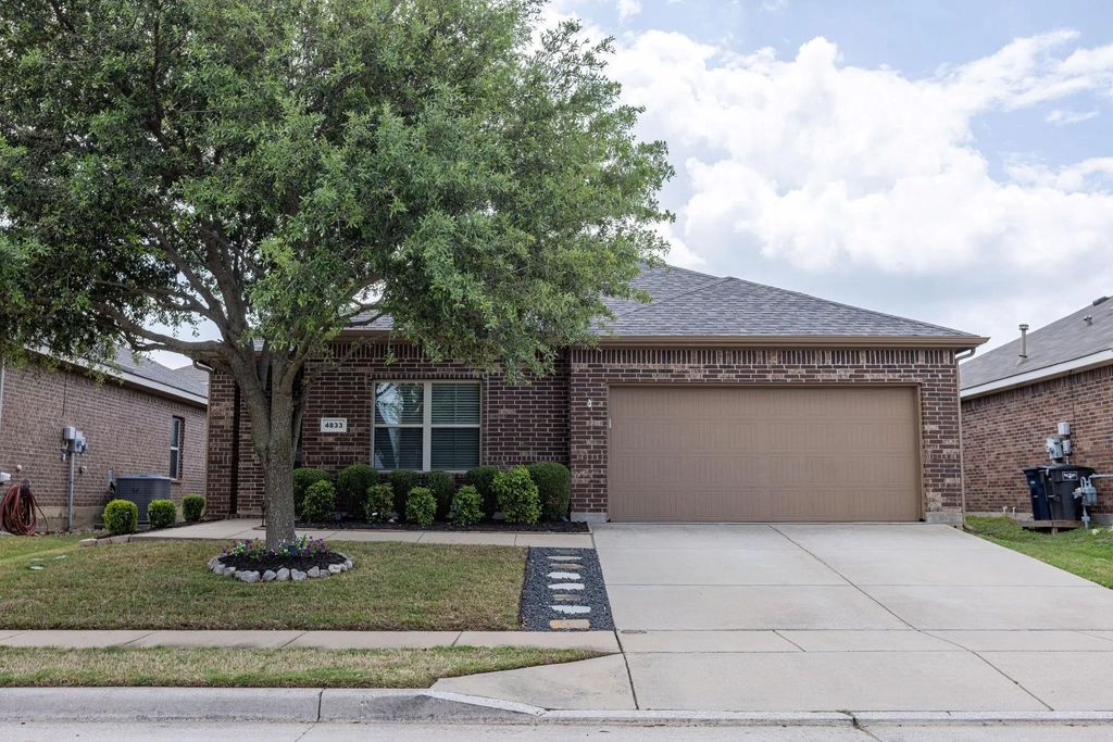4833 Elkhart Drive, Fort Worth