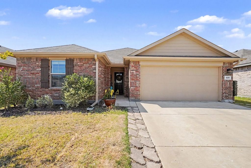 225 Olympia Marble Drive, Fort Worth