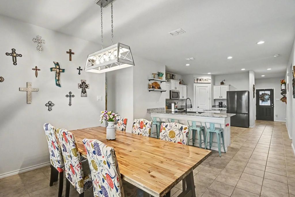225 Olympia Marble Drive, Fort Worth