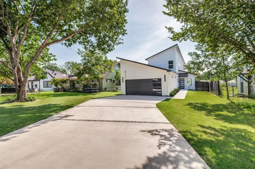 512 Phinney Avenue, Cockrell Hill