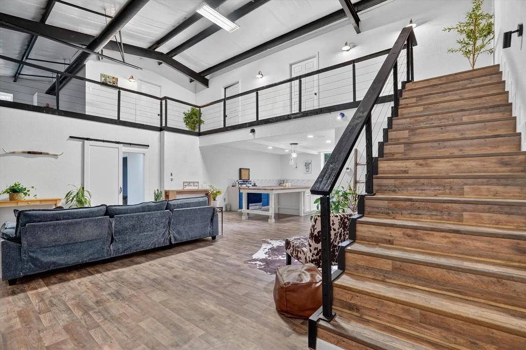 195 Private Road 3496, Paradise