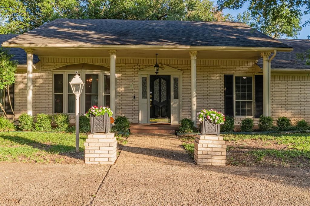3400 Dever Drive, Waco