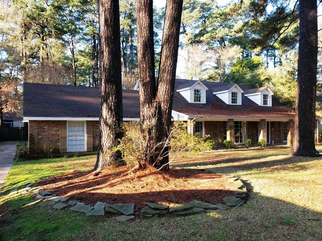 8316 Suffolk Drive, Shreveport