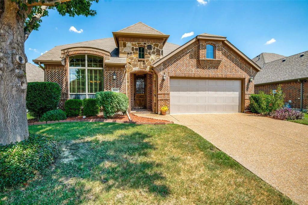 511 Mimosa Trail, Forney
