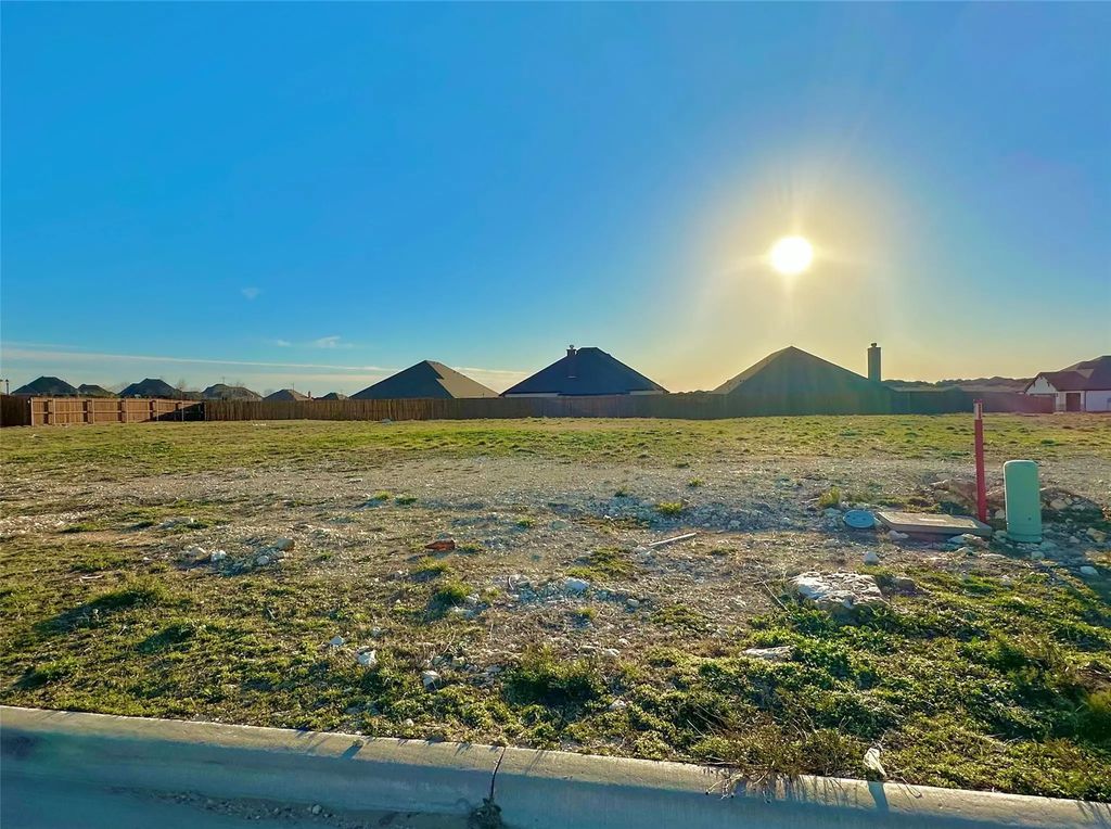 704 Broken Bow Lane, Cleburne