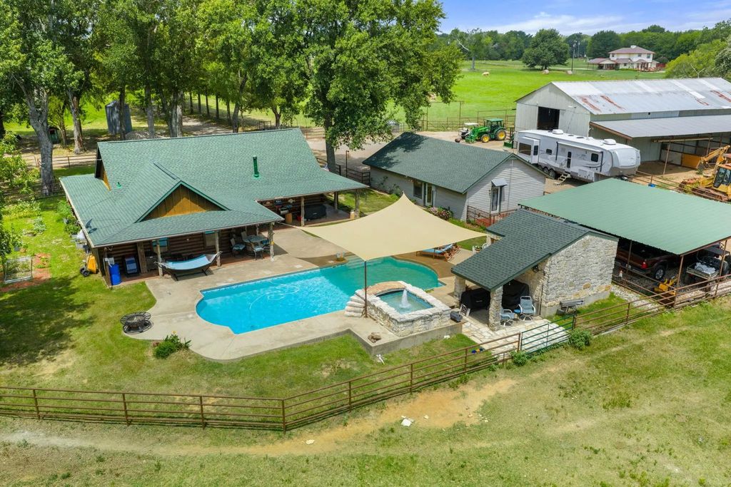 13494 County Road 2919, Eustace