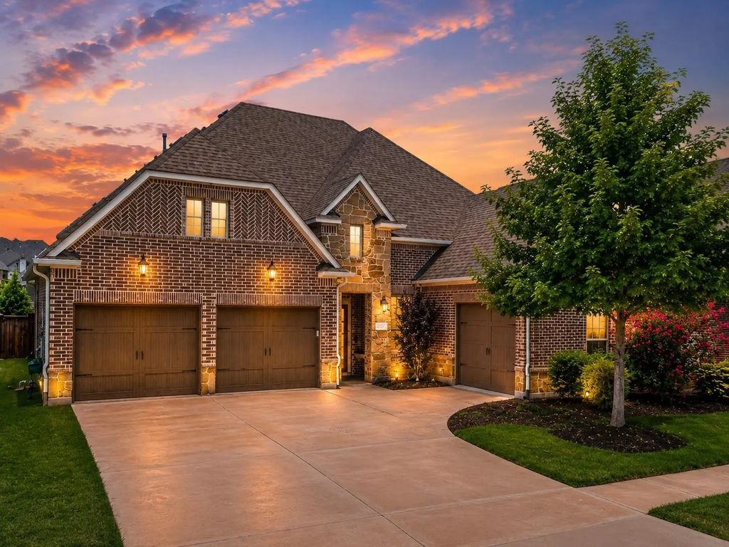 8116 Tramore, The Colony
