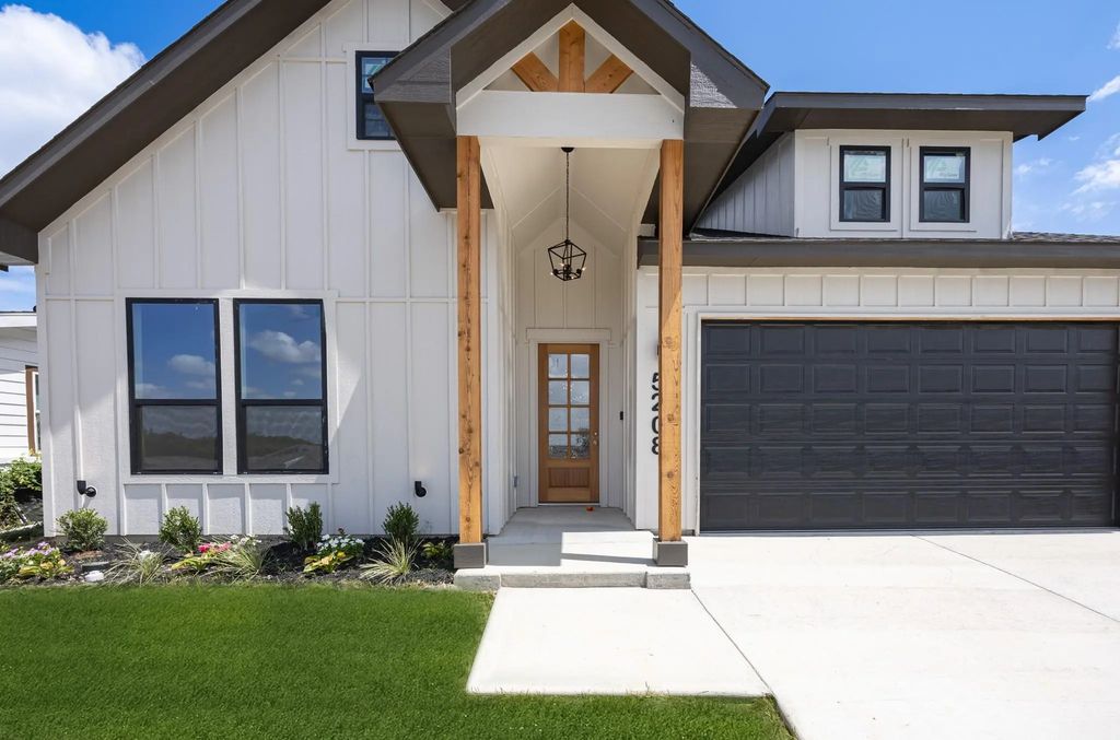 5208 Helmick, Fort Worth