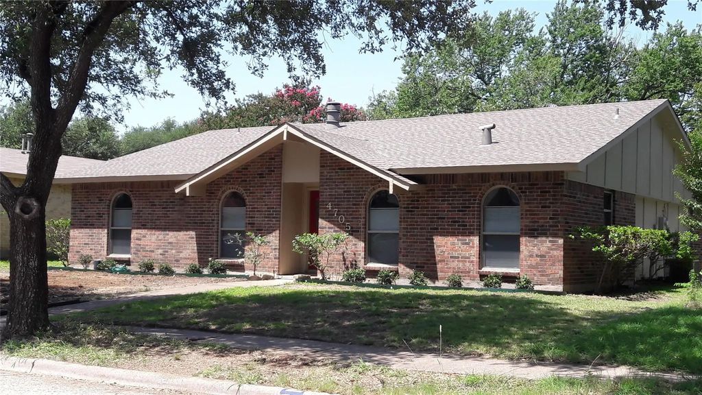 4705 Largo Trail, Garland