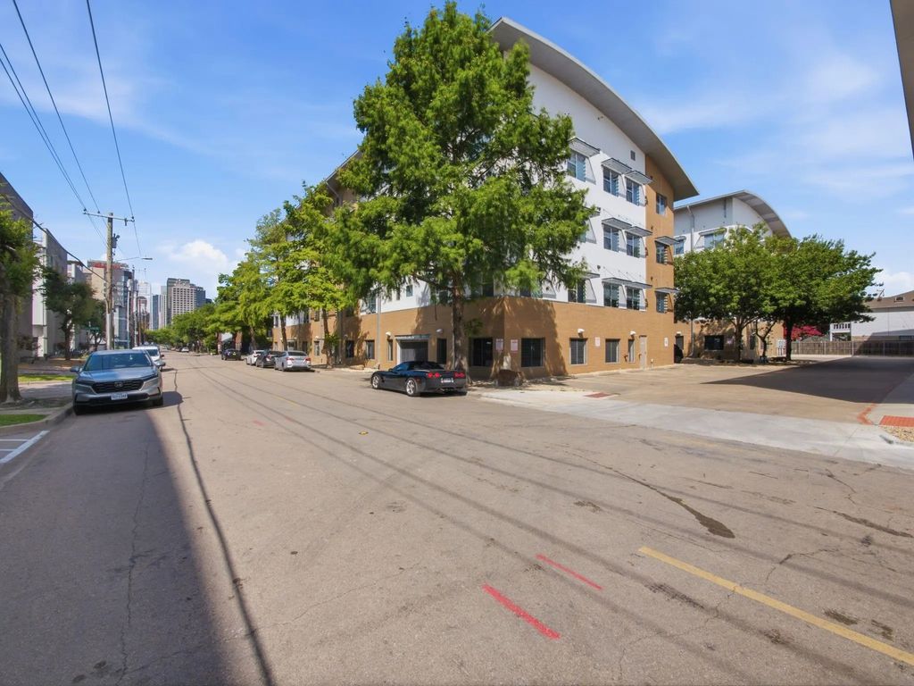 3015 Bryan Street 2f, Dallas