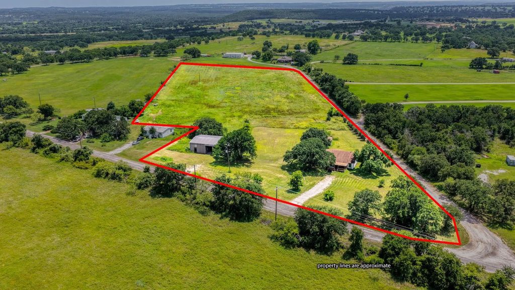 2334 N Bosley Road, Santo