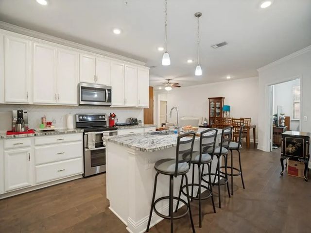 651 N Watters Road 8206, Allen
