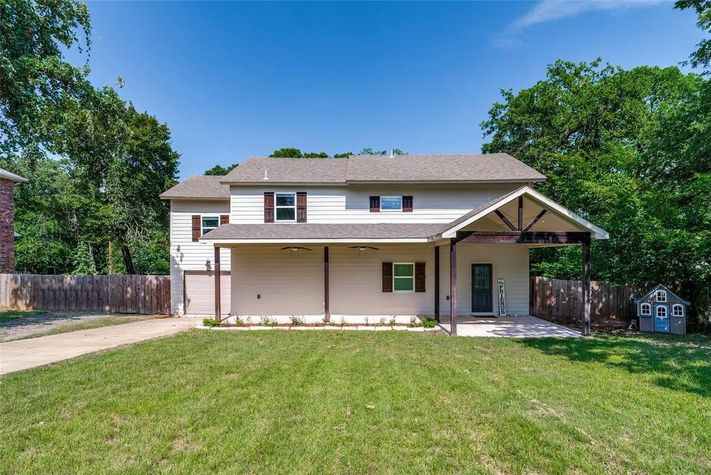 2341 Oak Leaf Trail, Cleburne