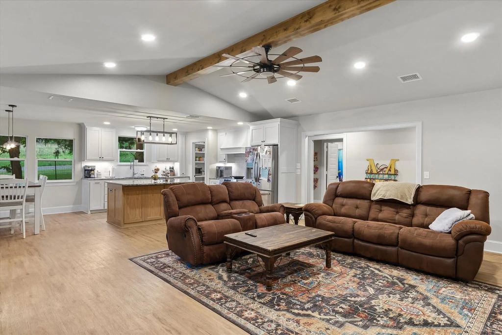10344 Fm 16 W, Lindale