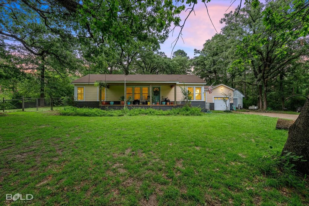 6151 Pine Hill Road, Shreveport
