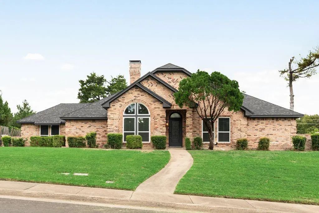 915 Greenbriar Lane, Duncanville