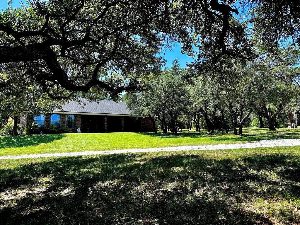15541 County Road 409, Cisco