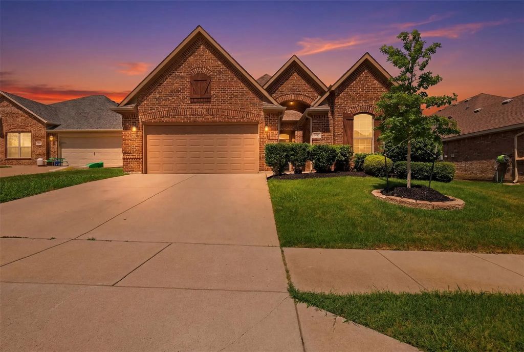 5217 Cross Plains Court, Fort Worth