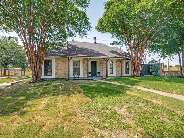 2036 Apple Valley Road, Plano