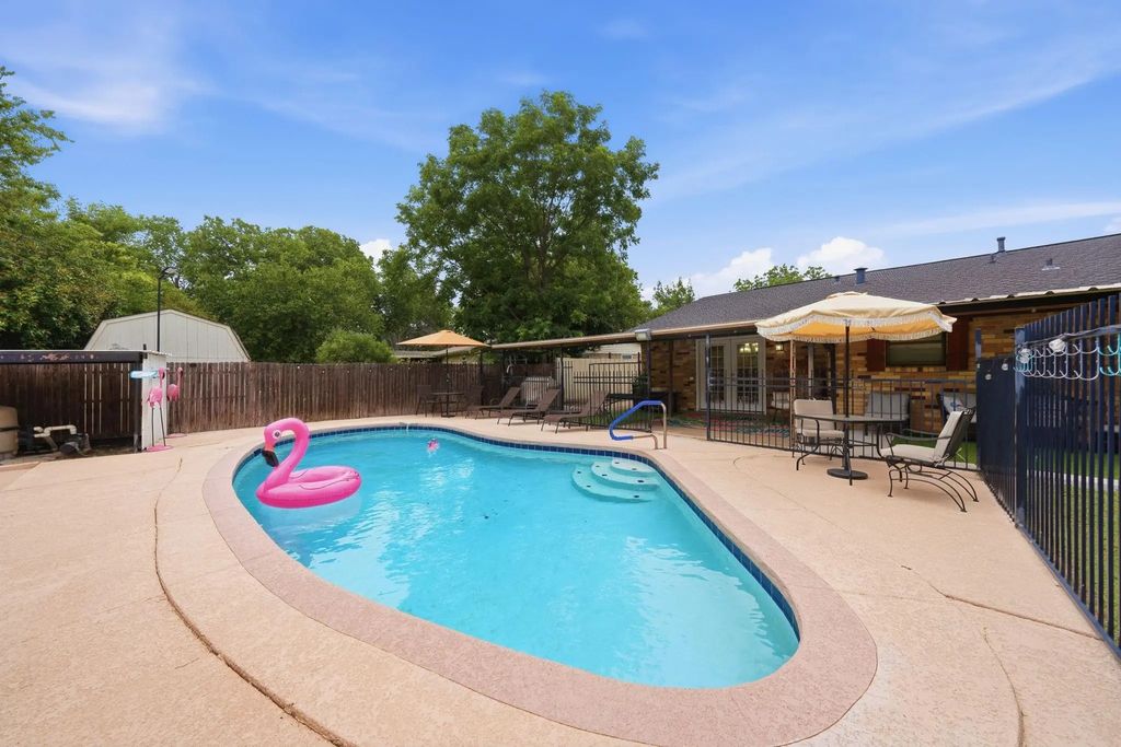 520 Thompson Drive, Saginaw