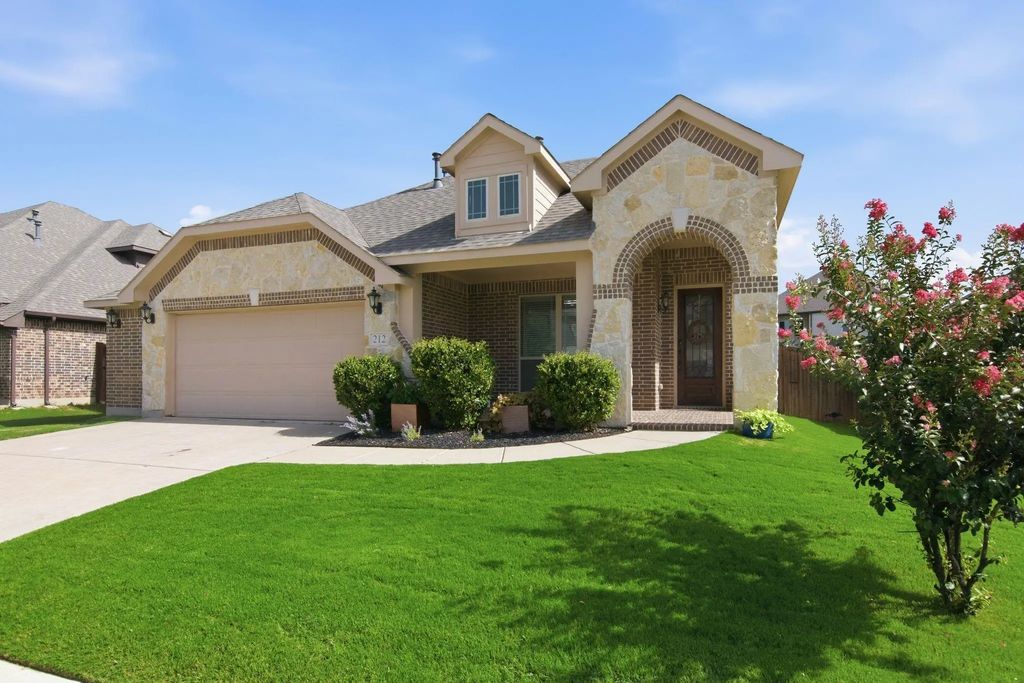 212 Spruce Valley Drive, Justin