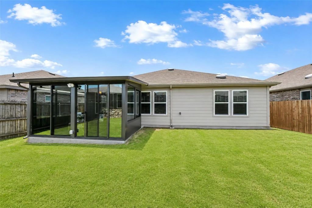 1913 Winding Creek Way, Denton