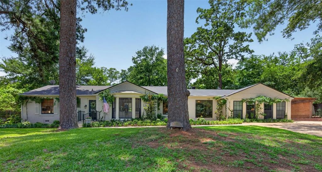 4752 Richmond Avenue, Shreveport