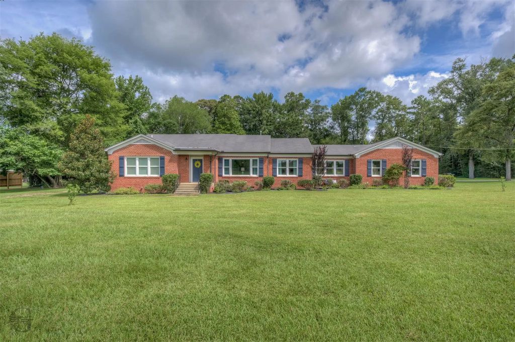 3065 Highway 155, Coushatta