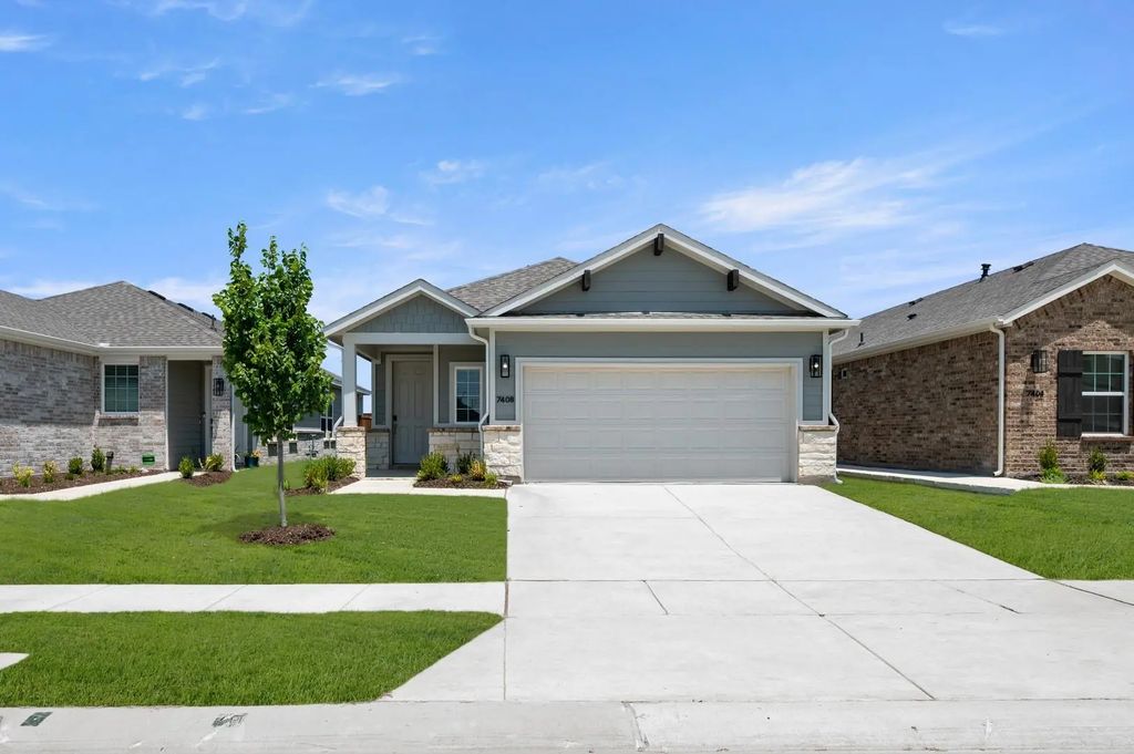 7408 Autumn Hill Drive, Denton