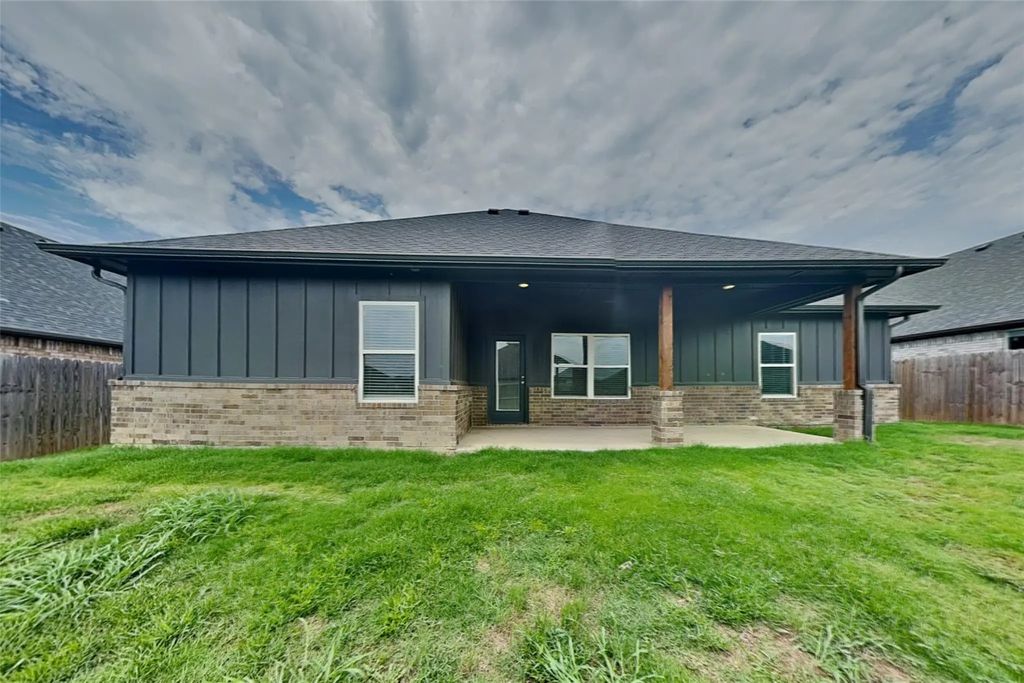 2902 Orchid Drive, Sherman