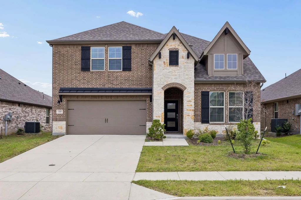 1303 Wheelwright Drive, Forney