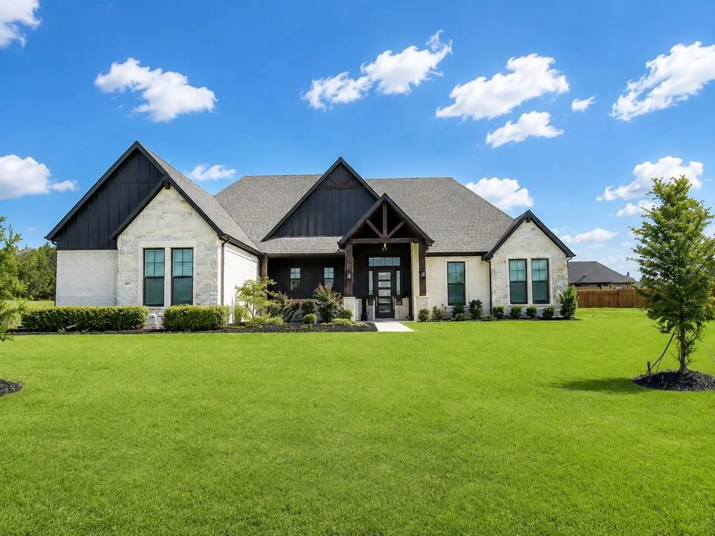 4017 Lagos Drive, Midlothian
