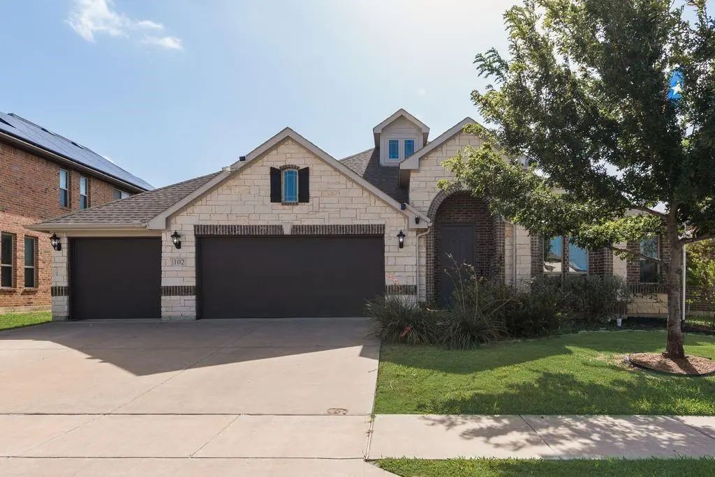 102 Cimmaron Court, Alvarado
