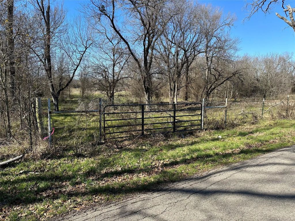 Tract 6 Co Rd 3103, Greenville