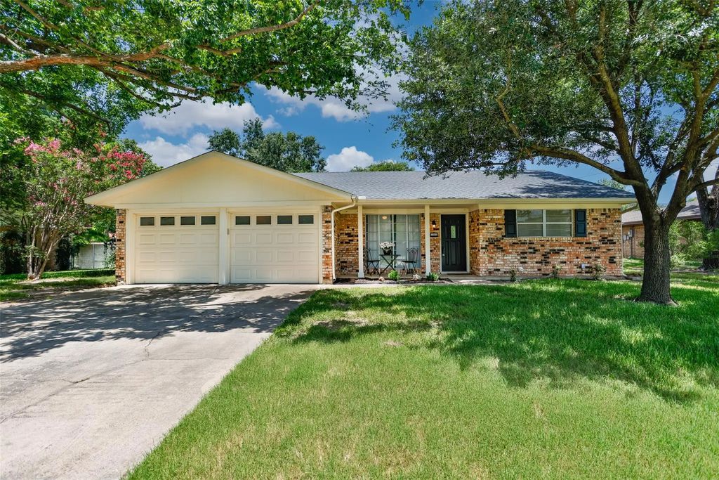 2005 Maplewood Drive, Gainesville