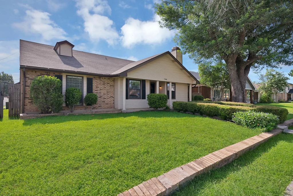 7000 Curry Drive, The Colony