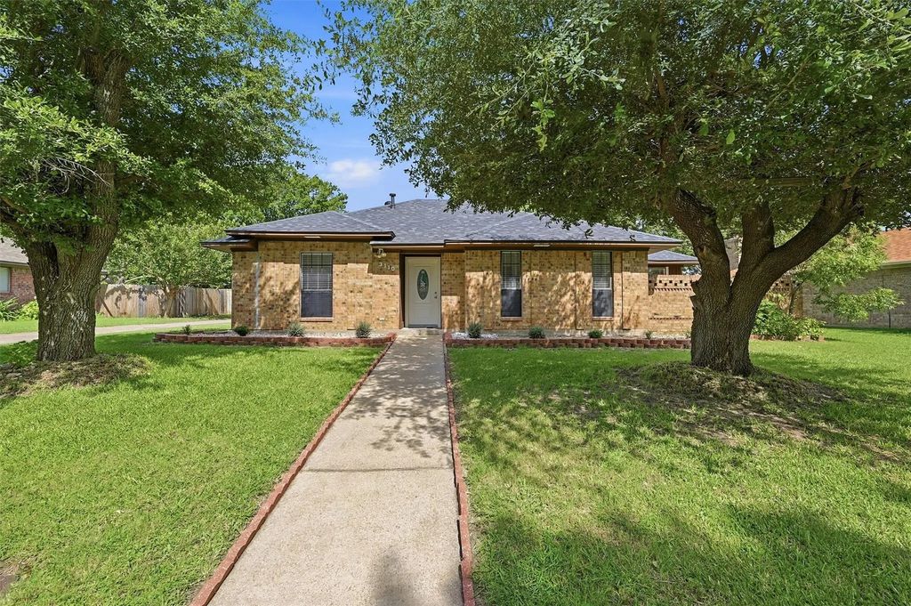 3110 Normandy Drive, Sherman