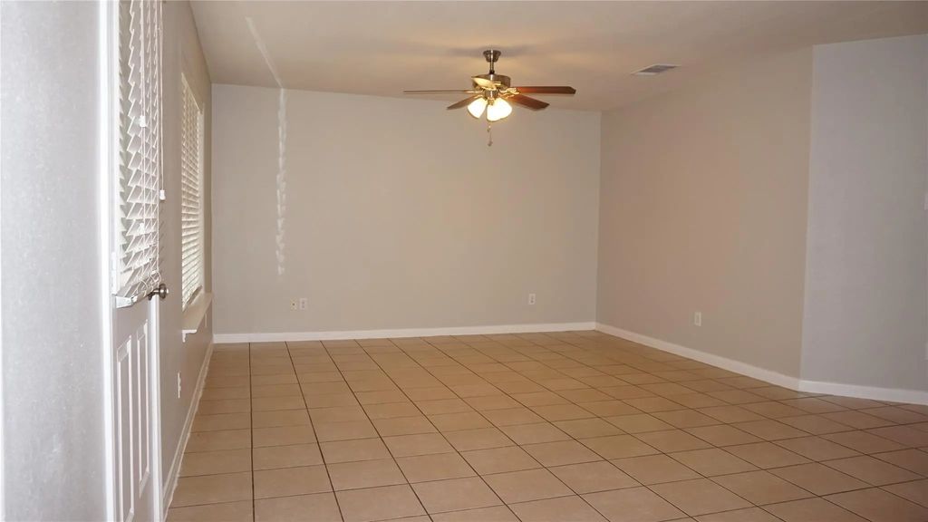 10037 Quail Glen Drive, Fort Worth