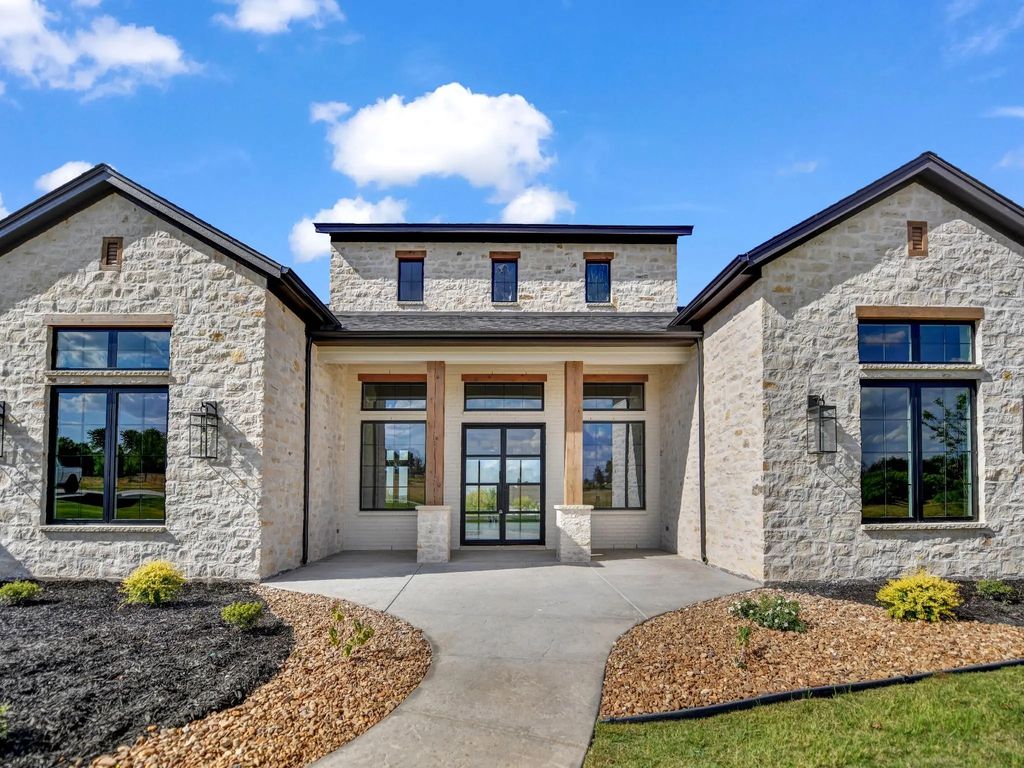 4009 Charleston Peak, Aledo