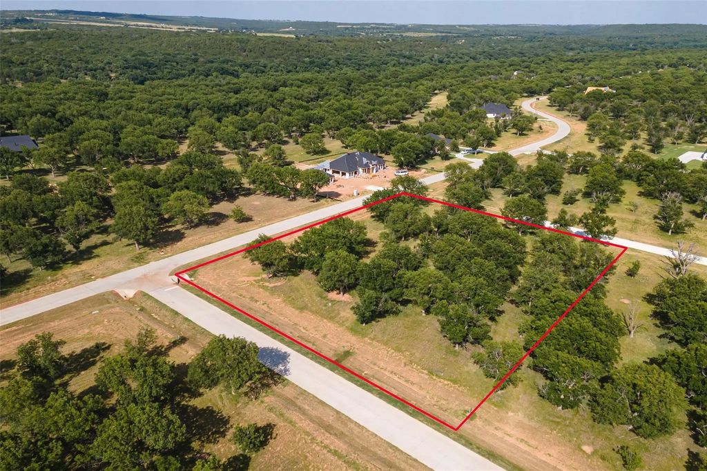 2200 E Landings S, Granbury