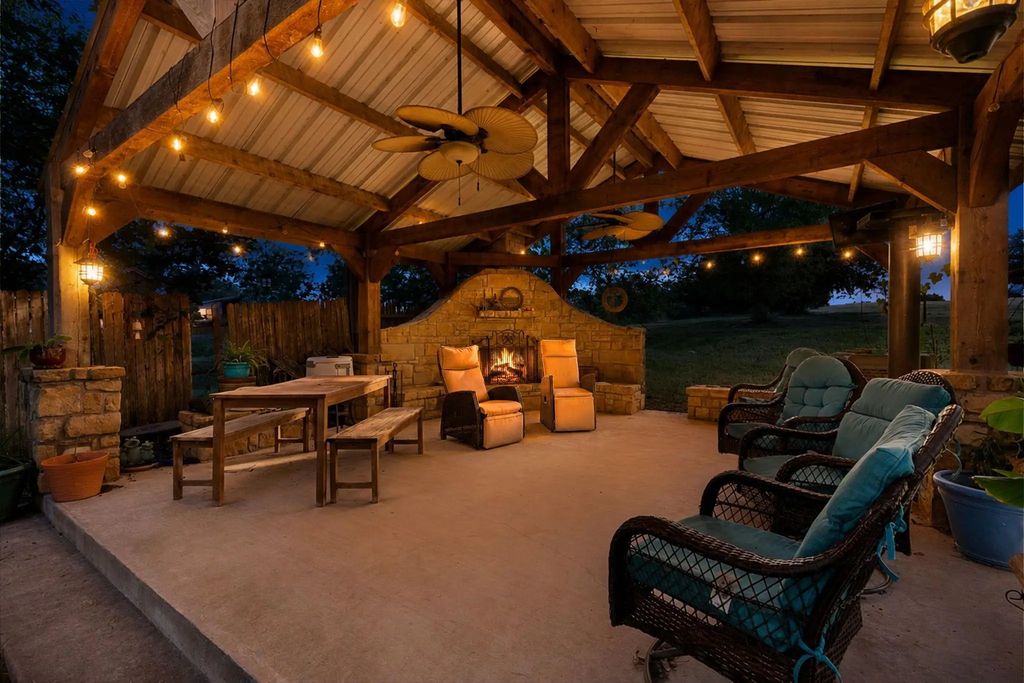 800 River View Road, Millsap