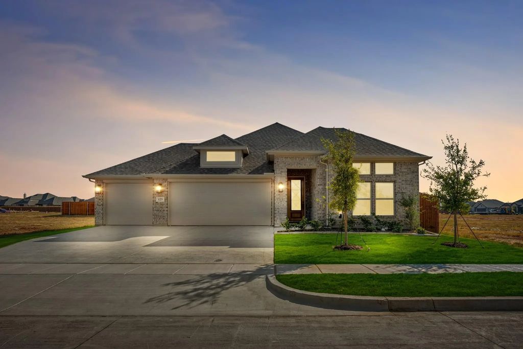 125 Ponce De Leon Drive, Granbury