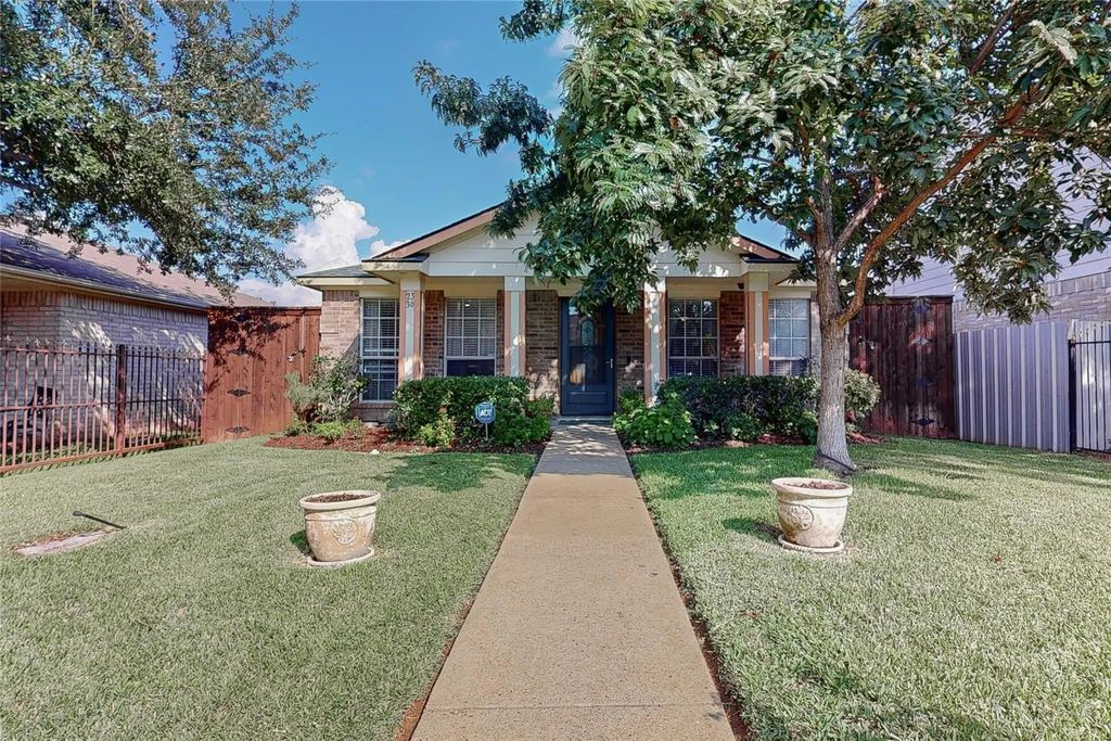 2336 Summit Lane, Dallas