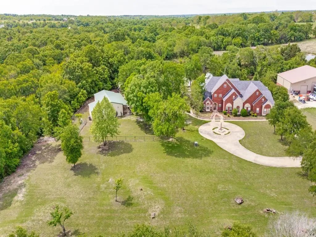 12900 Fm 121, Van Alstyne